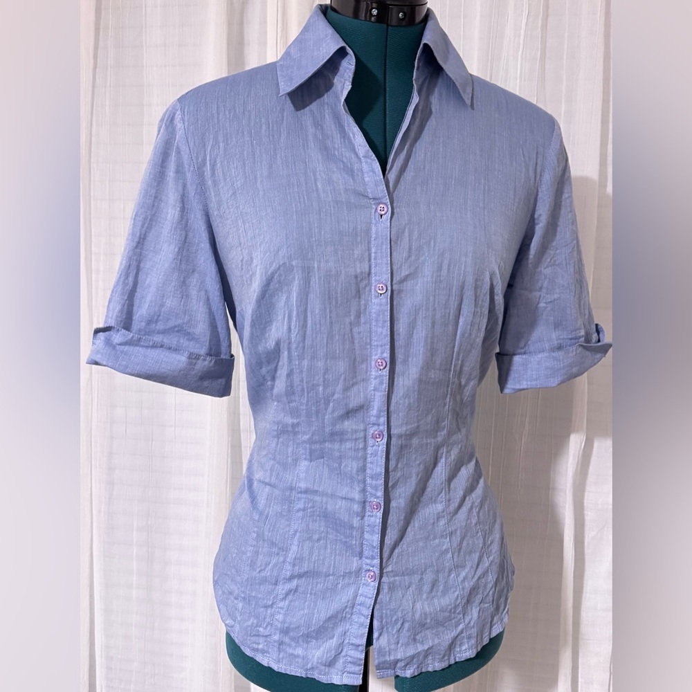 LOFT. Ann Taylor. Light Blue Button-Down Chambray Shirt